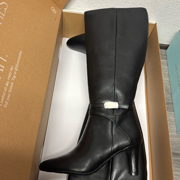 LifeStride Guild Tall Knee High Boot (WIDE) - Picture 4 of 8